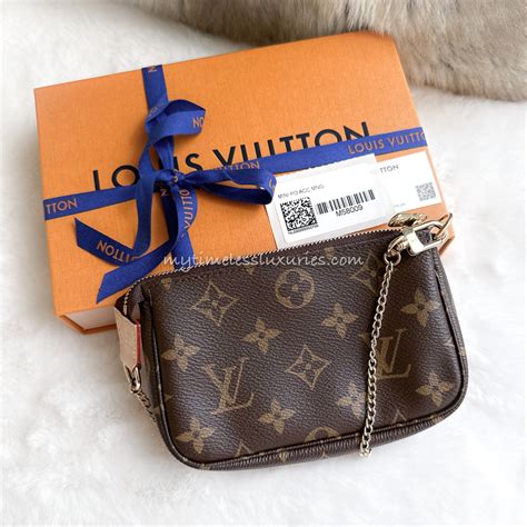 pochette da taschino louis vuitton|louis vuitton pochette.